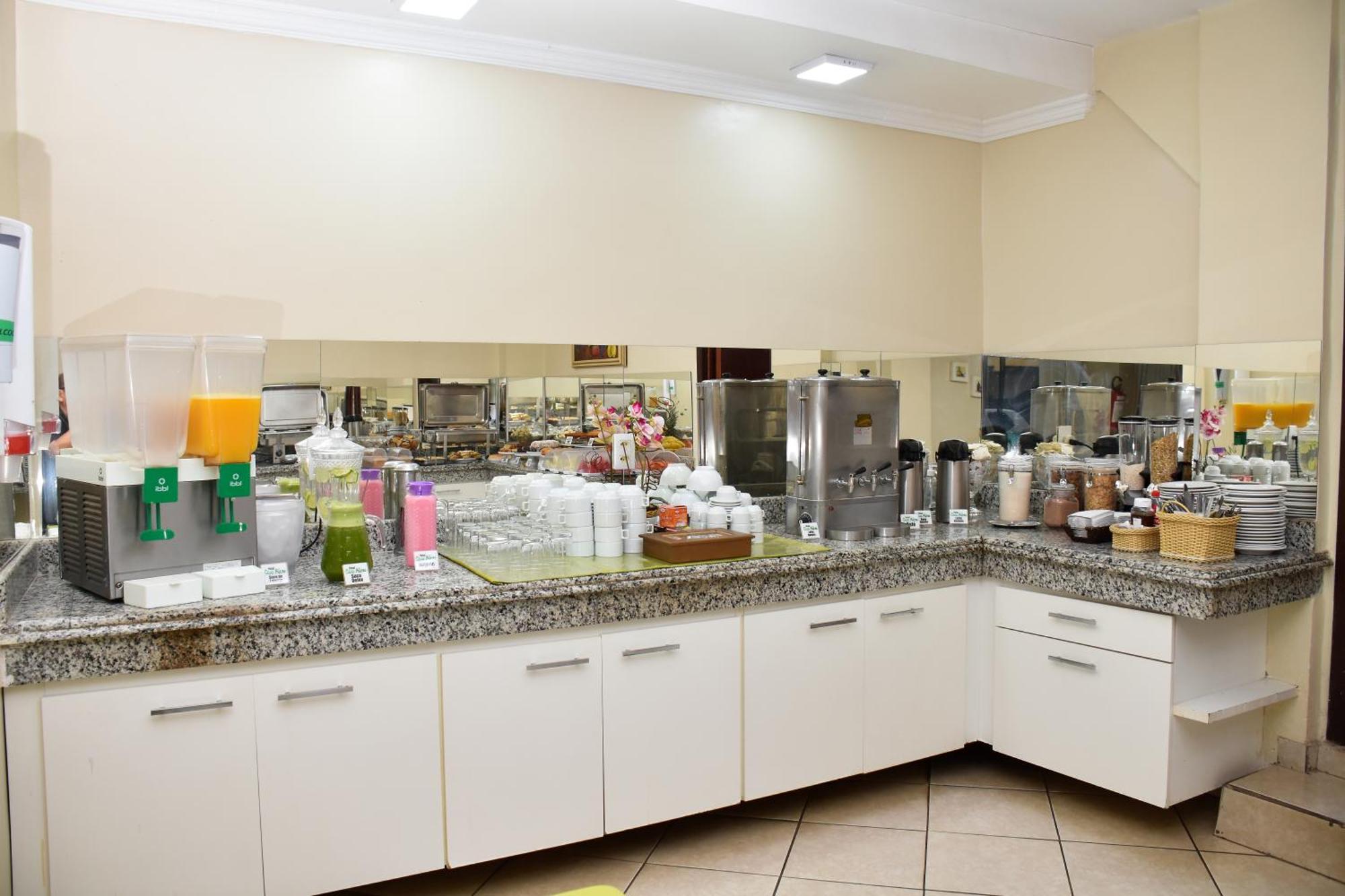 Hotel Casa Nova Várzea Grande Екстериор снимка