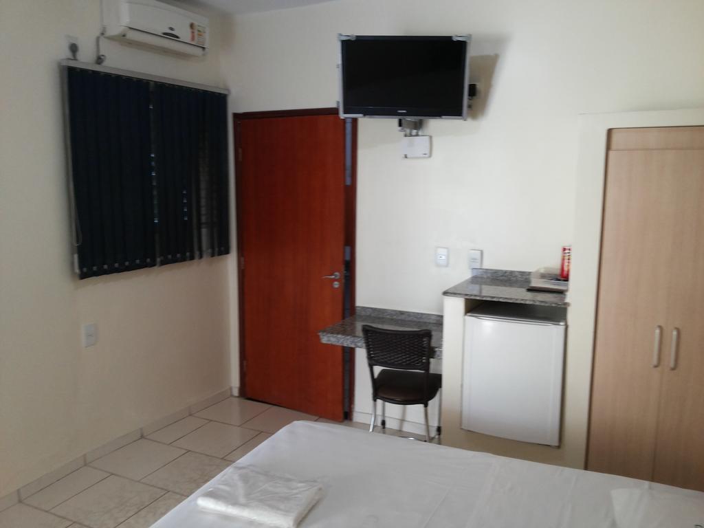 Hotel Casa Nova Várzea Grande Стая снимка